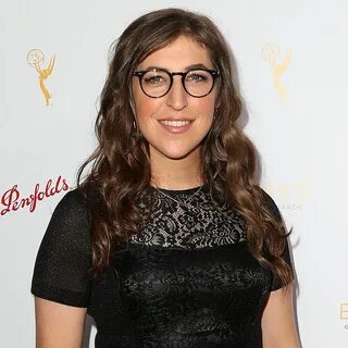 Mayim Bialik responde a las críticas tras sus polémicas refl