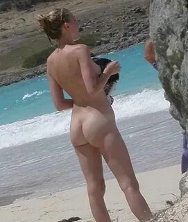 Naked On The Beach! Gallery #78