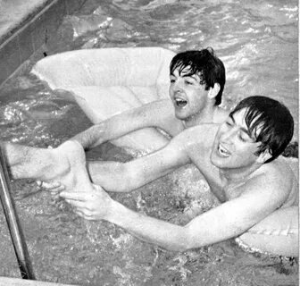 John and Paul - The Beatles Photo (21574696) - Fanpop