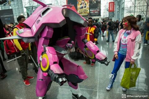 Our D.va and Meka cosplay at NYCC Best cosplay, Cosplay, Ove
