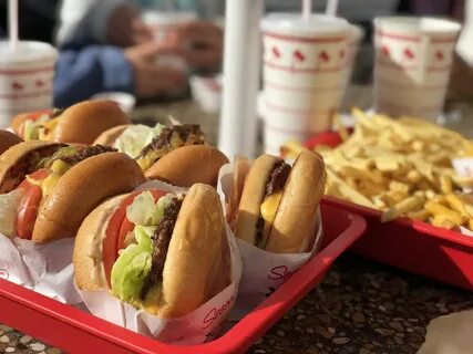 🍔 In N Out Burgers and Fries - Best Lunch Ever 🍔 Flickr