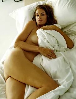 Cindy Crawford fully nude on the bed in 'W' magazine photosh