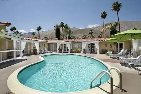 5 Best Clothing-Optional Gay Resorts in Palm Springs