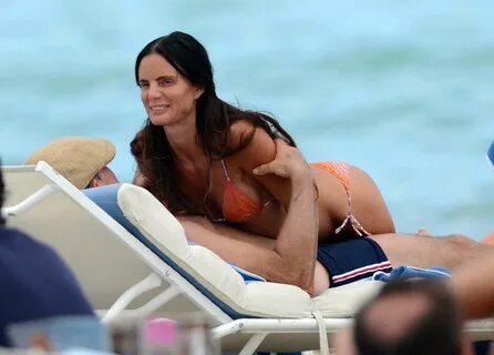 Gabrielle Anwar Bikini Photos-02 GotCeleb