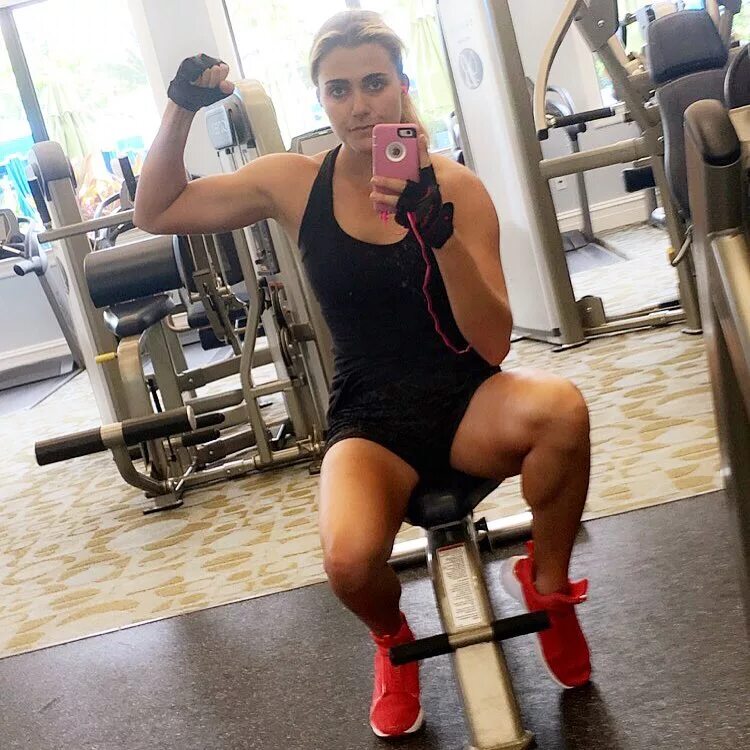 Lexi Thompson on Instagram: "You never know how strong you are until b...