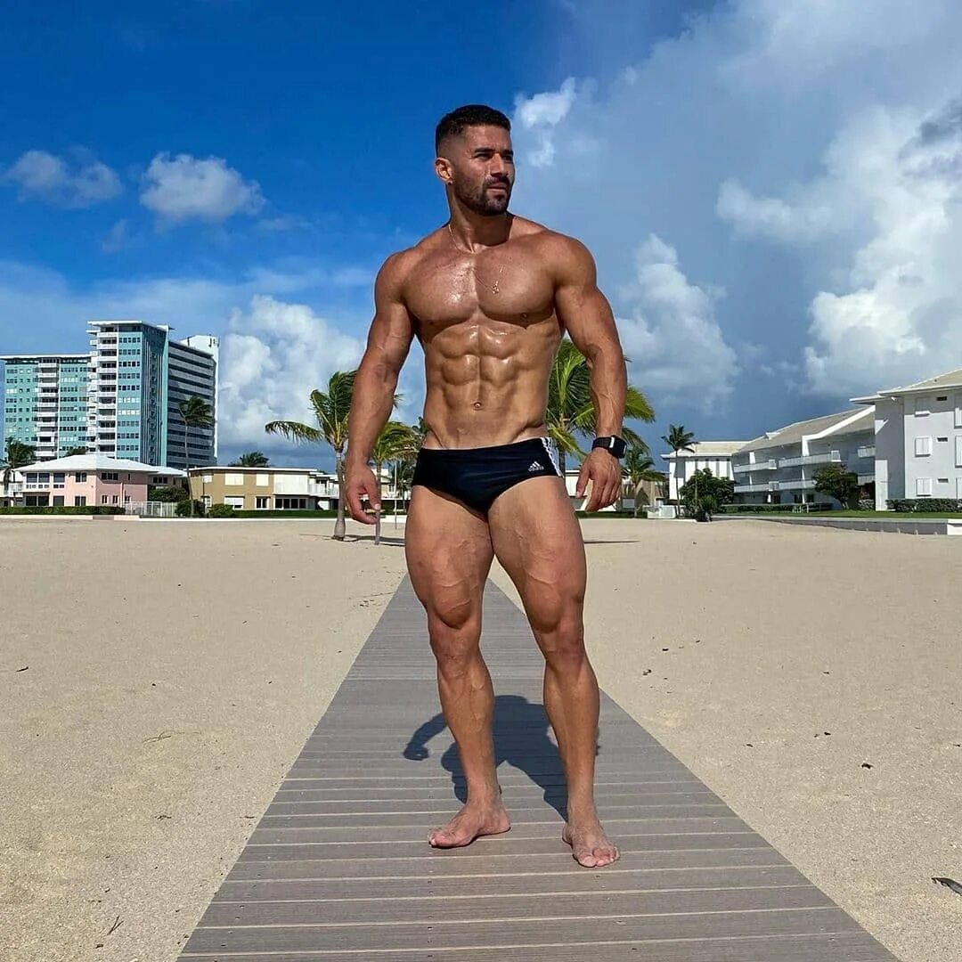 ...2 комментариев — Hottest Guys of Miami Beach (@hottestguysofmiamibeach) ...