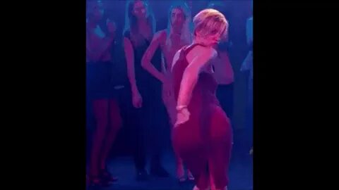 Butt: Scarlett Johansson's big one - GIF Video nudecelebgifs