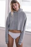#Woman wearing a #hoodie. Cropped hoodie, Fashion, Clothes