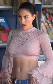 When you realize how hot Nikki Bella is - Imgur
