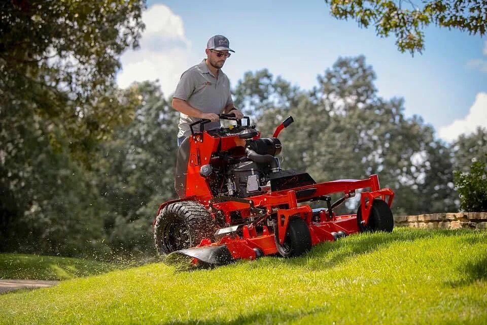 Tractor (@chauvinbrostractor) в Instagram: «‪This 2019 Bad Boy Mower REVOLT...