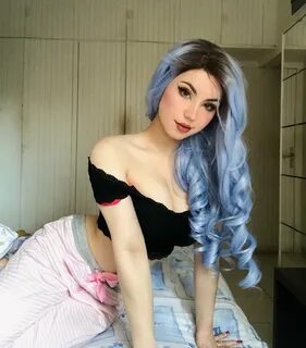 If there’s a cuteness scale, Cosplayer Maria Fernanda has sh