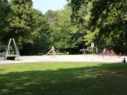 File:HAL-Peißnitz Spielplatz1.JPG - Wikimedia Commons
