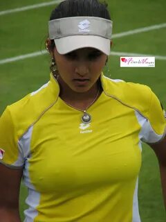 Sania Mirza Showing Her Hard Poking Nipples And Bouncing Meg