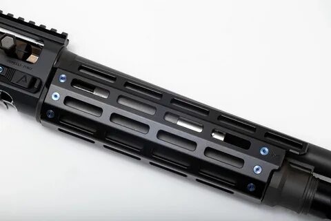 New Mesa Tactical M-Lok forend for M4 - Benelli - Benelli US