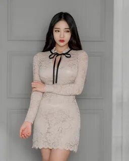 7 Potret Ji-seong, Model Seksi Korea yang Lagi Viral - MataM