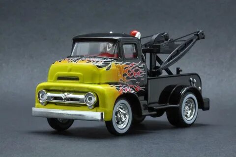 Diecast Hobbist: 1956 Ford COE Tow Truck