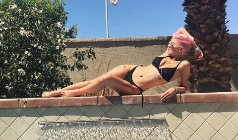 Halsey Shares Sexy Bikini Picture While Enjoying Coachella W