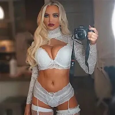 Lindsey Pelas @LindseyPelas At 2019 Kandy Halloween Party in