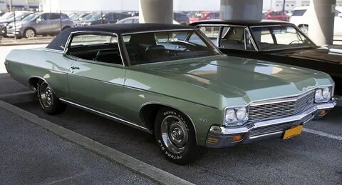 File:1970 Chevrolet Impala Custom hardtop coupe in Green Mis