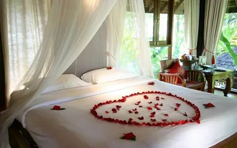 Hotel Room Bed Decoration For Honeymoon - Hotel Room Idea