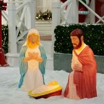 Купить 3 Piece Lighted Outdoor Blow Mold Christmas Nativity 