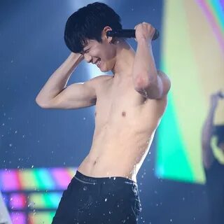 Get Kpop Idols Shirtless Gif - Idol