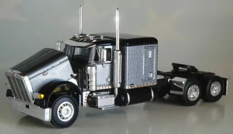 DCP CHARCOAL PETERBILT 379 DAY CAB 63" FLATTOP SLEEPER CAB O