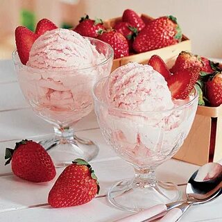 Best Strawberry Ice Cream Recipe Strawberry ice cream, Homem