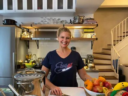 Celebrity Chef Amanda Freitag: "Feeding People is Easy AF" -