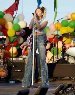 Miley Cyrus: Performs at Capital Pride 2017 Concert -07 GotC