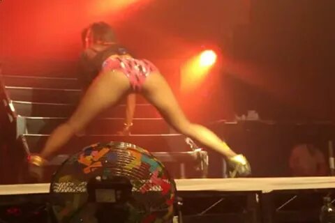 Nicole Scherzinger Twerking In London