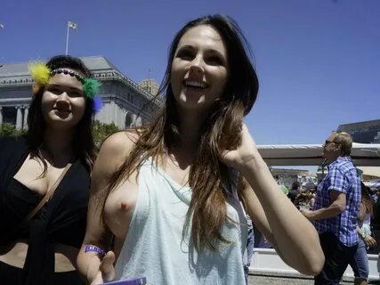 Girls show under boobs