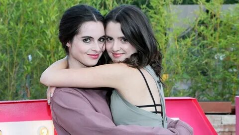 EXCLUSIVE: Laura & Vanessa Marano Say They’re 'Attached at t