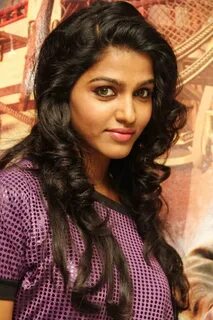 Tamil Actress Sai Dhanshika Latest Hot Stills - Actress Dood