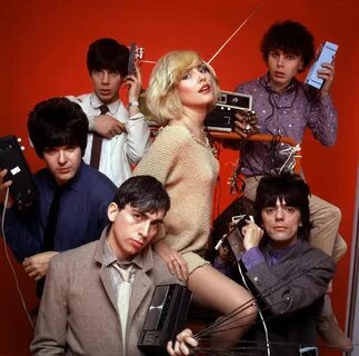 Blondie is a group Blondie debbie harry, Deborah harry blond