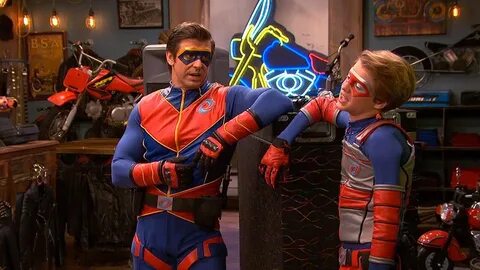 Stills - Henry Danger