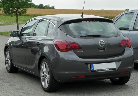 Файл:Opel Astra J rear 20100725.jpg — Википедия.