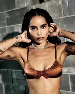 Nude - Zoe Kravitz Sexy e-Girls Forum