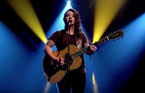 See Ashley McBryde Sing 'Girl Goin' Nowhere' on 'Jools Holla