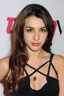 Hot TV Babe Of The Week.Hannah Marks 天 涯 小 筑