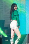 MOMOLAND Nancy look so sporty and sexy - 900Girls