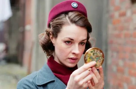 Pin by Emma Rutten on Call the midwife Call the midwife, Mid