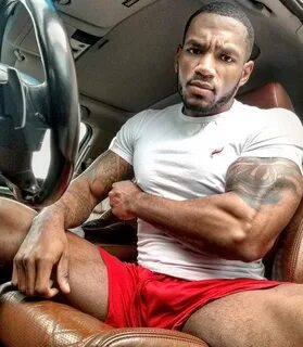 Travel Bulge on Twitter: "He’s back with more. #TBulge #trav