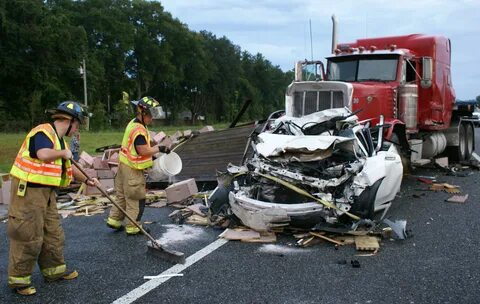 Bad Accident On I 75 Today Kentucky - 1 dead, 1 injured in C