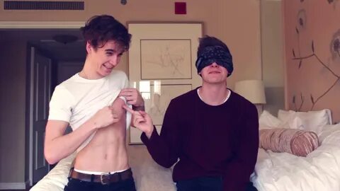 The Stars Come Out To Play: Joe Sugg - New Shirtless, Barefo