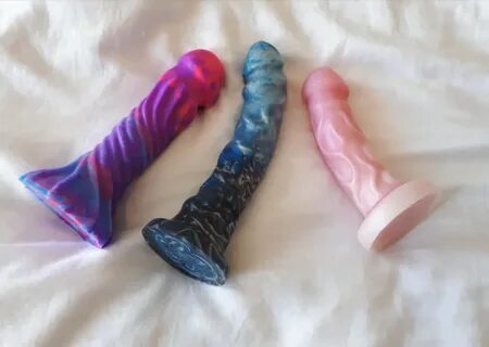 Massive Dildo Orgy: fucked with four cocks Girl on the Net