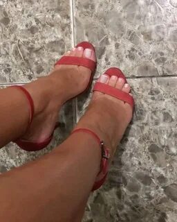 Logan feet lover (@LoganJames1976) Twitter (@piesbelloslara) — Twitter