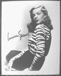LAUREN BACALL SIGNED Vintage B&W Hollywood Legend 8x10 Photo