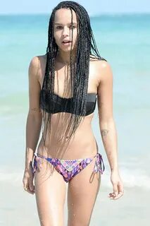 Zoe Kravitz Hottest Photos Sexy Near-Nude Pictures, GIFs