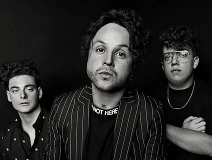 5 Things to Know About Lovelytheband